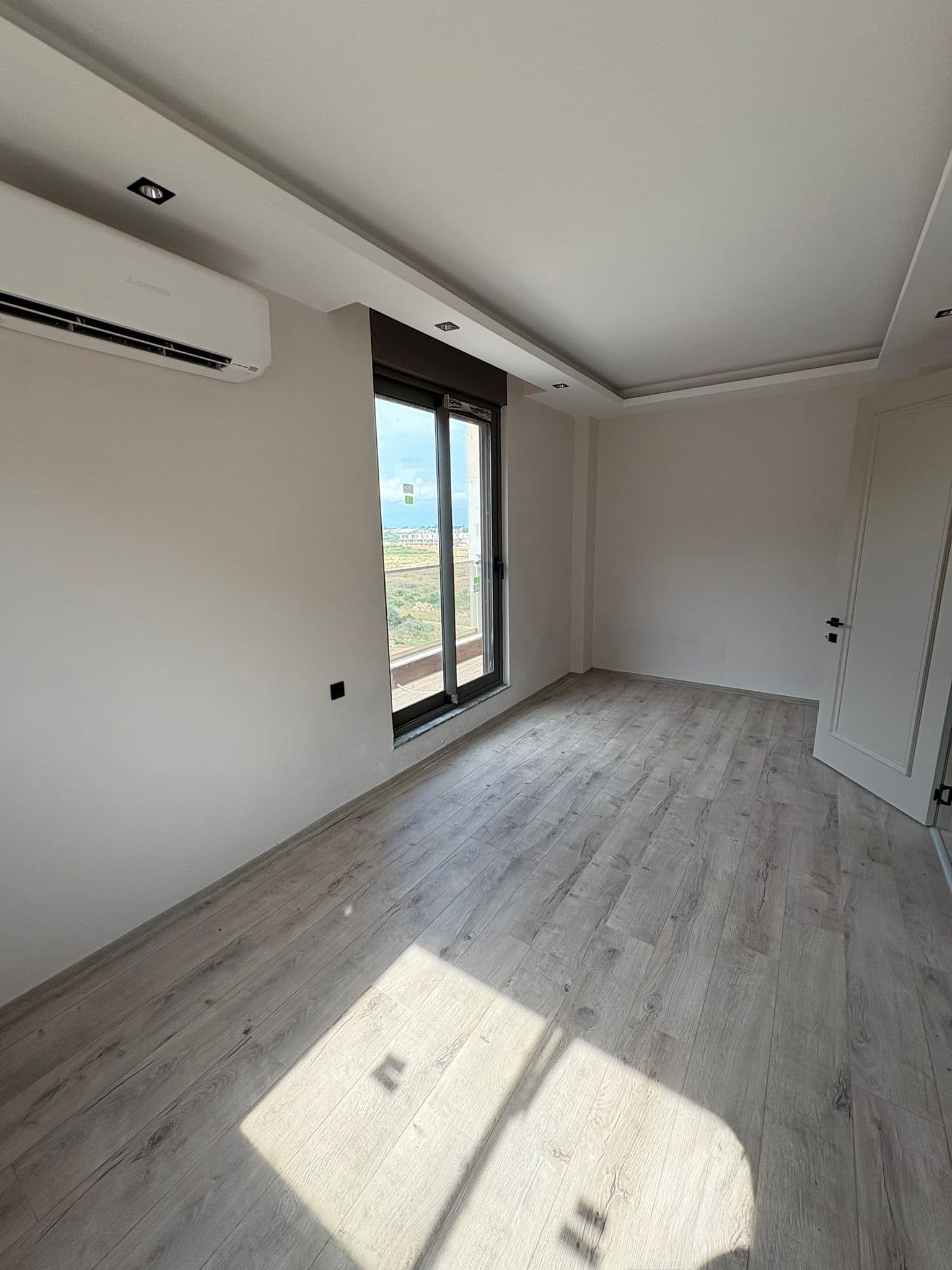 Bezugsfertige Neubau-Villa in Antalya Altıntaş – mit privatem Pool, Meerblick, Aufzug und Tiefgarage