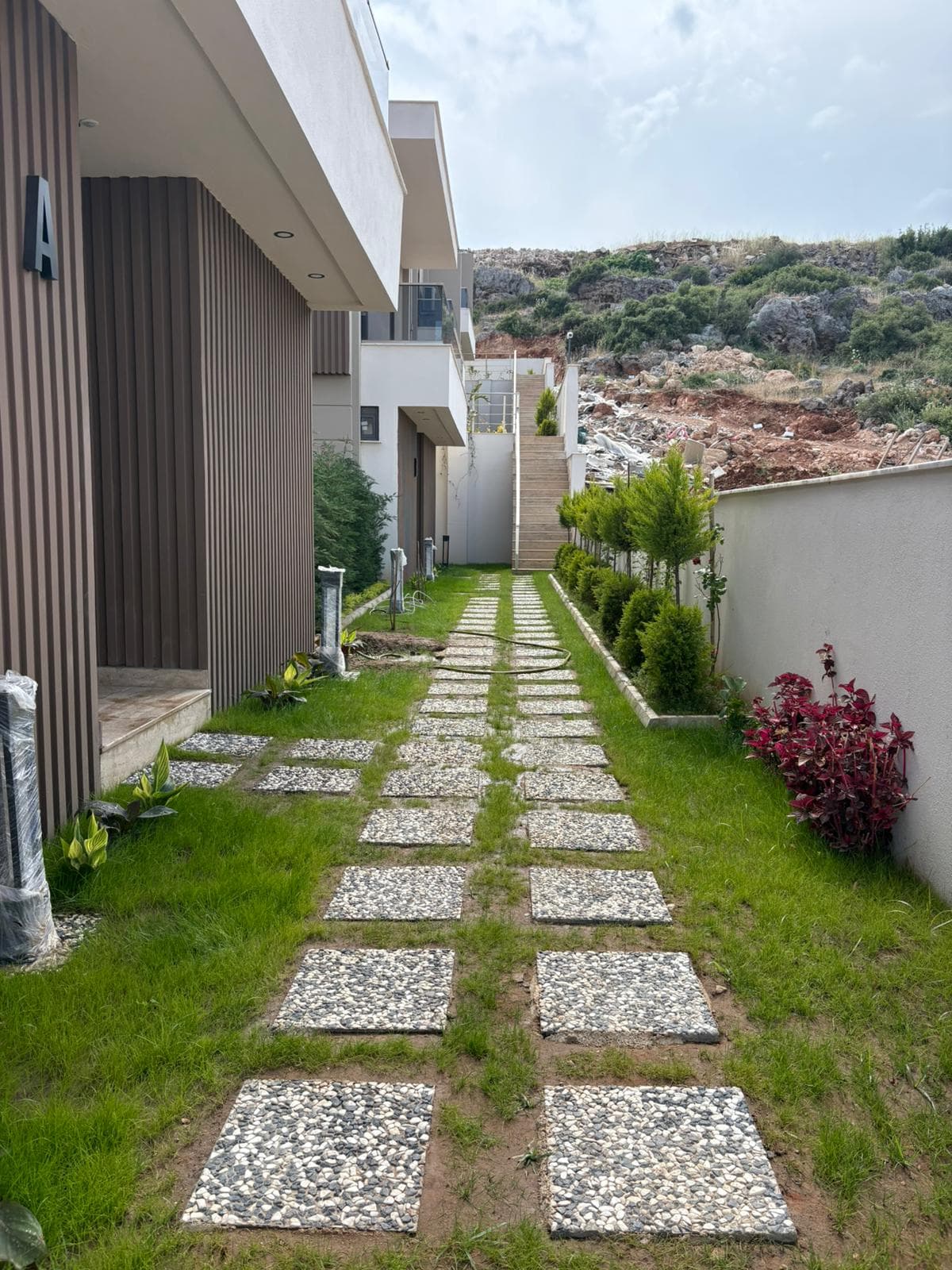 Bezugsfertige Neubau-Villa in Antalya Altıntaş – mit privatem Pool, Meerblick, Aufzug und Tiefgarage