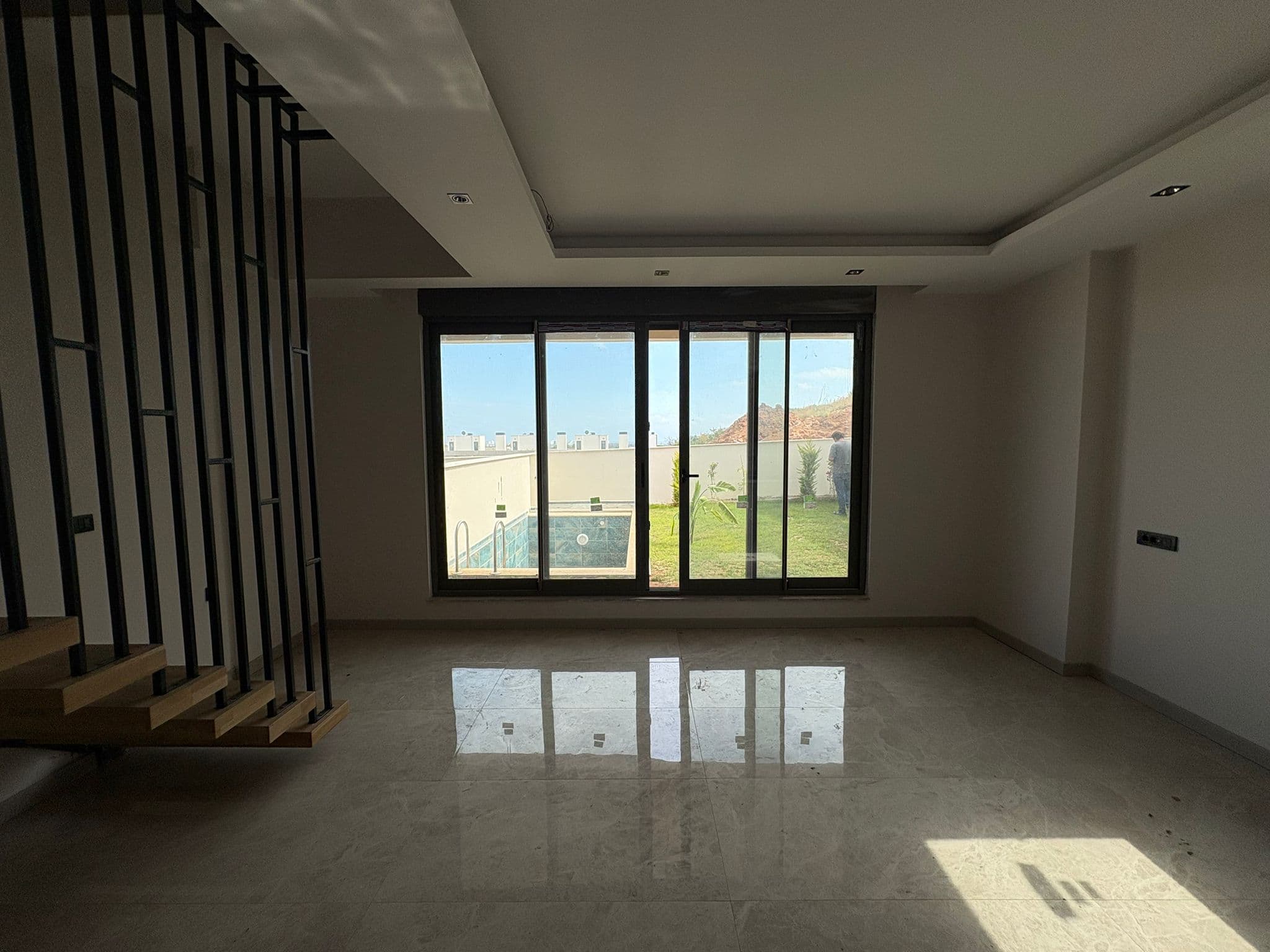 Bezugsfertige Neubau-Villa in Antalya Altıntaş – mit privatem Pool, Meerblick, Aufzug und Tiefgarage