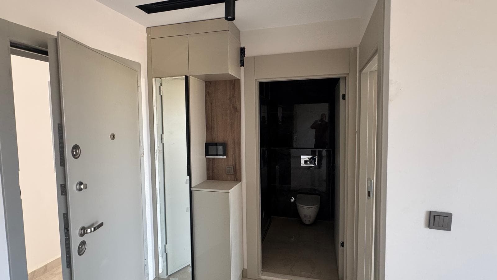 Moderne 2-Zimmer-Wohnung in Antalya – Pool, Tiefgarage & bezugsfertig