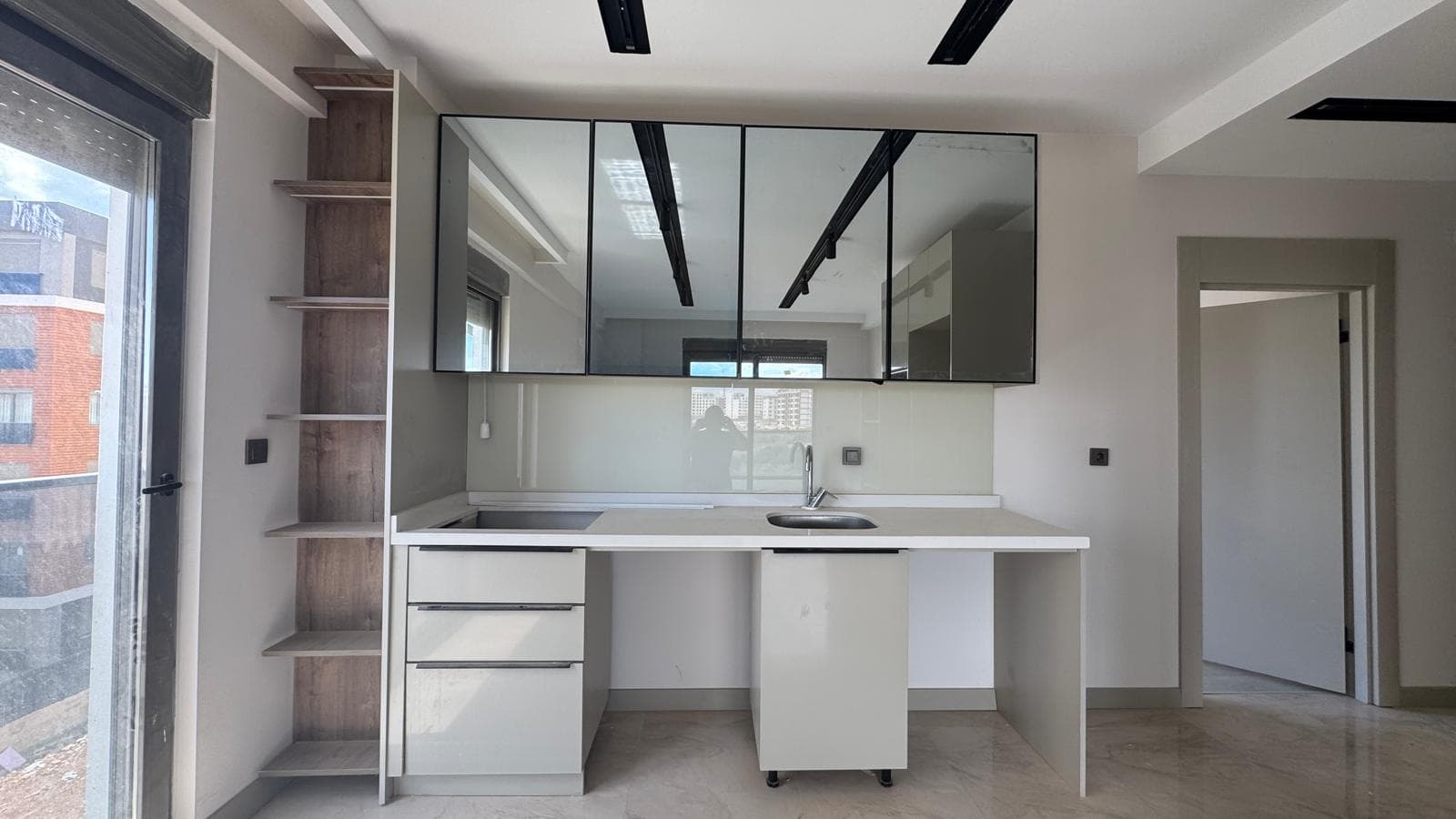 Moderne 3-Zimmer-Wohnung in Antalya Altıntaş – Pool, Tiefgarage & bezugsfertig