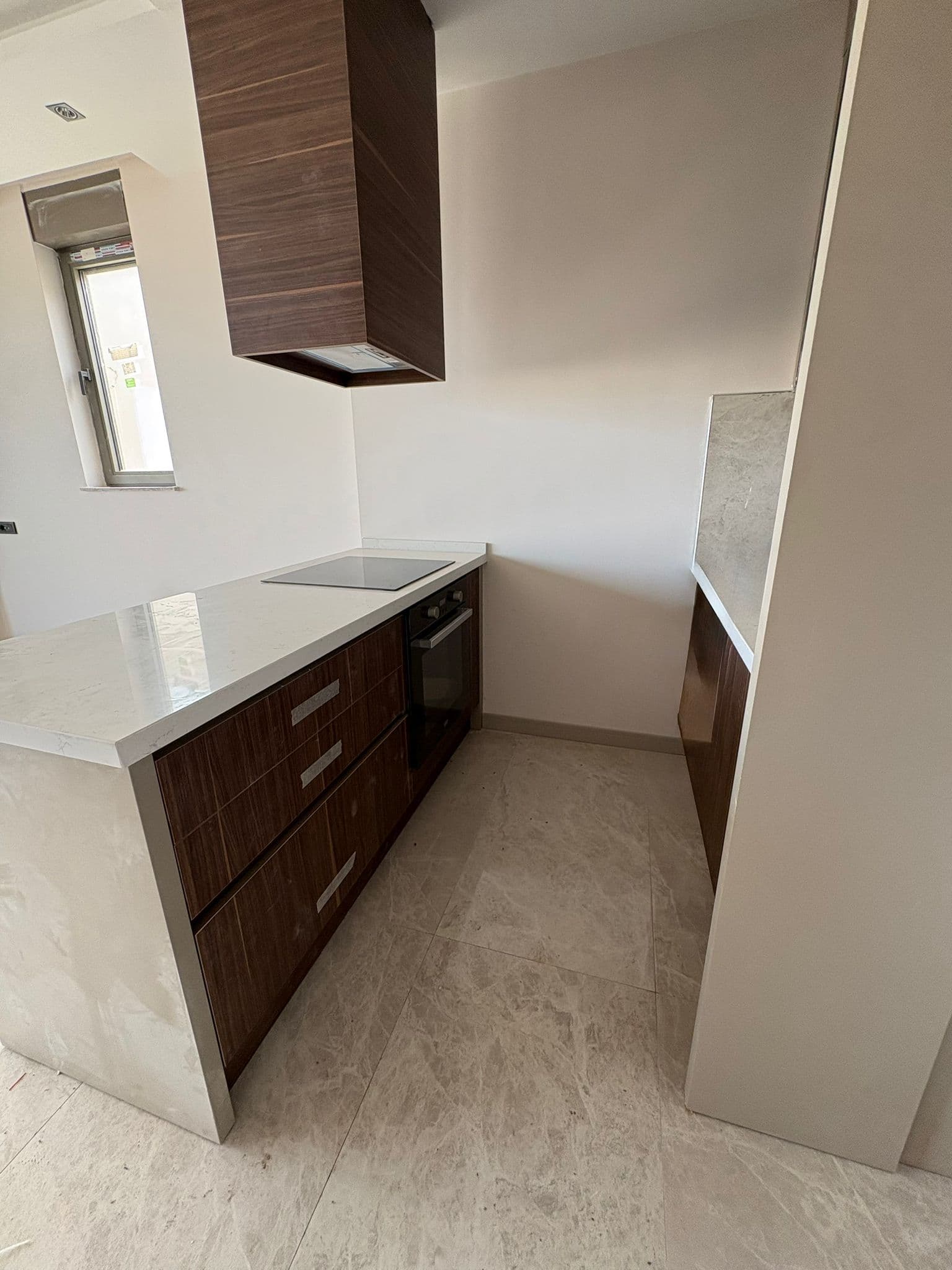 Bezugsfertige Neubau-Villa in Antalya Altıntaş – mit privatem Pool, Meerblick, Aufzug und Tiefgarage