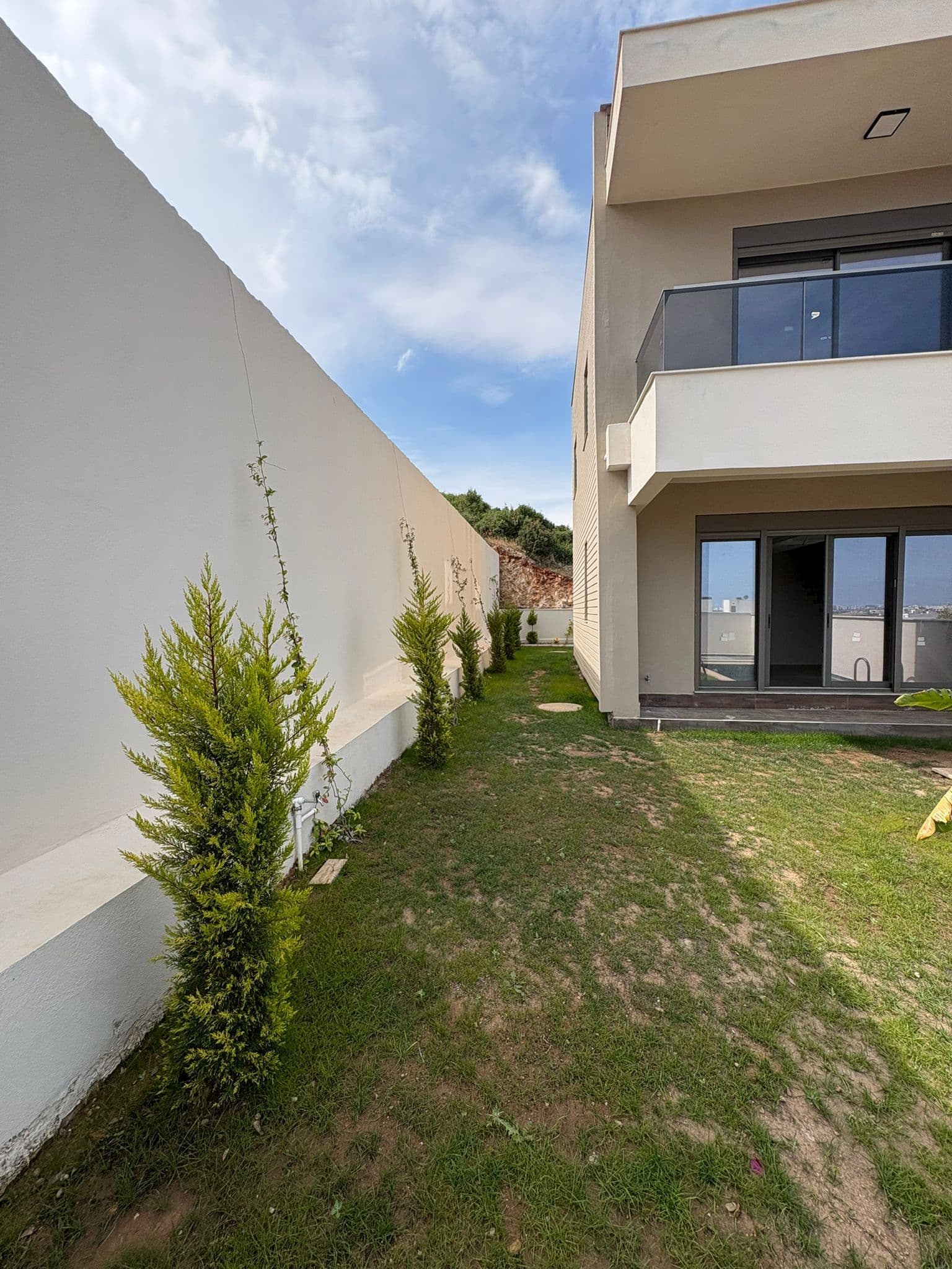 Bezugsfertige Neubau-Villa in Antalya Altıntaş – mit privatem Pool, Meerblick, Aufzug und Tiefgarage
