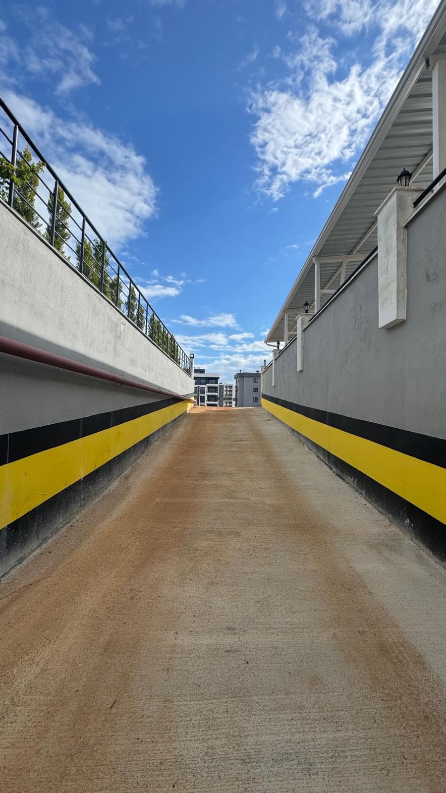 Moderne 2-Zimmer-Wohnung in Antalya – Pool, Tiefgarage & bezugsfertig