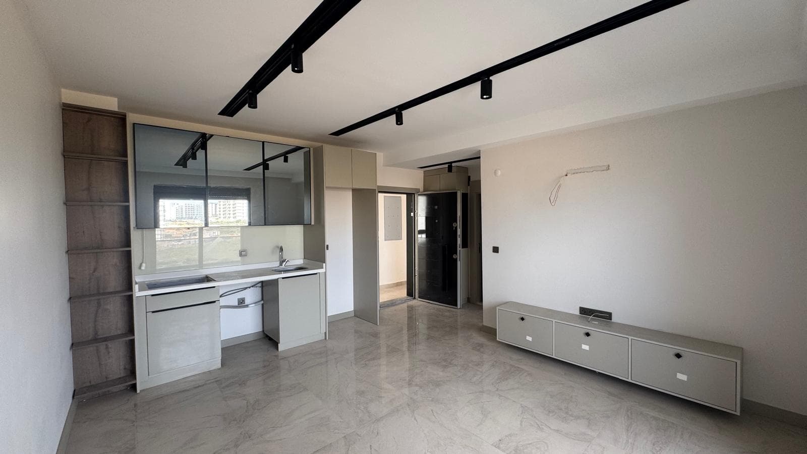Moderne 2-Zimmer-Wohnung in Antalya – Pool, Tiefgarage & bezugsfertig