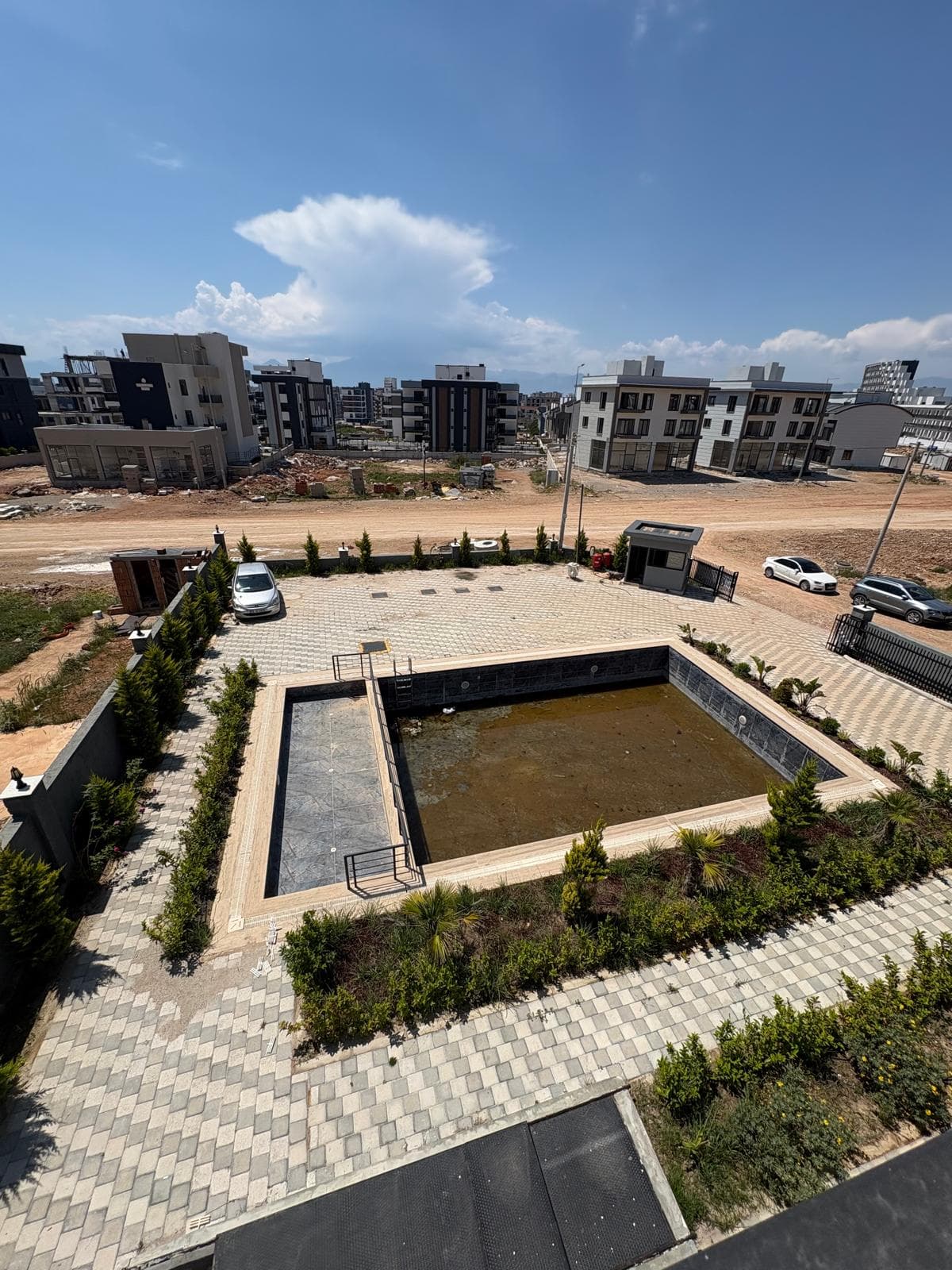 Moderne 2-Zimmer-Wohnung in Antalya Altıntaş – 1. Stock, Poolanlage und unschlagbares Angebot
